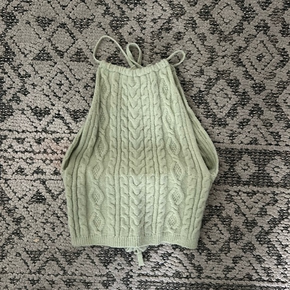 Green crop top - Picture 1 of 3